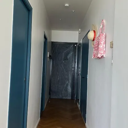 Carre D Or Face A La *