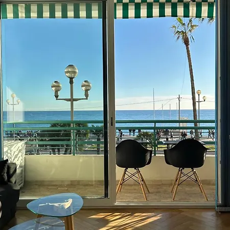 Carre D Or Face A La Διαμέρισμα *